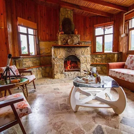 Feriehus Sweetwater Guesthouse, Coastal Village Cabin Famagusta (Northern Cyprus)